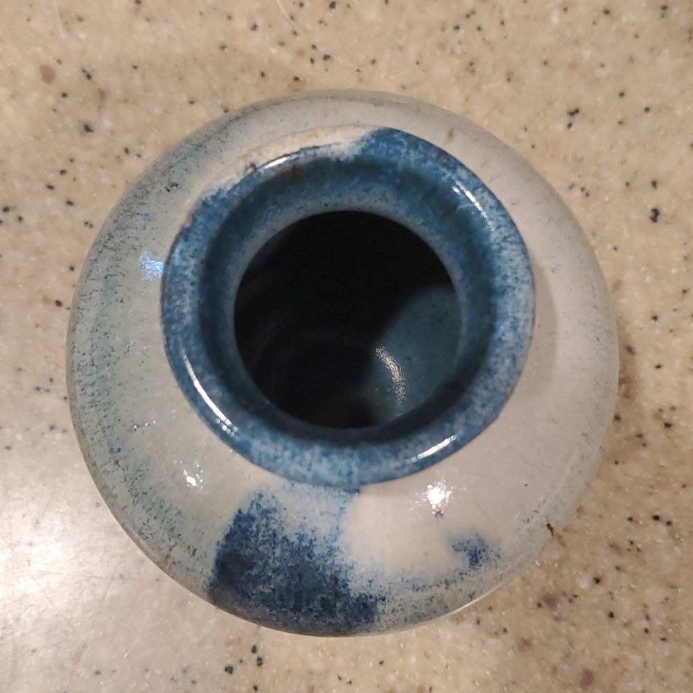 Vase Ceramic Small - Picture 4 of 6
